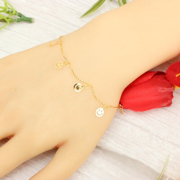 "Trendy Handmade Bracelet – A Thoughtful Gift for Girls & Women | UNVRC1038 - Picture 3 of 10